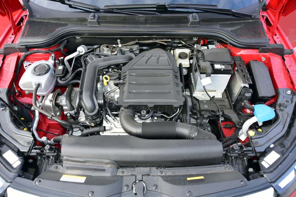 Signs and causes of an engine running on fewer cylinders